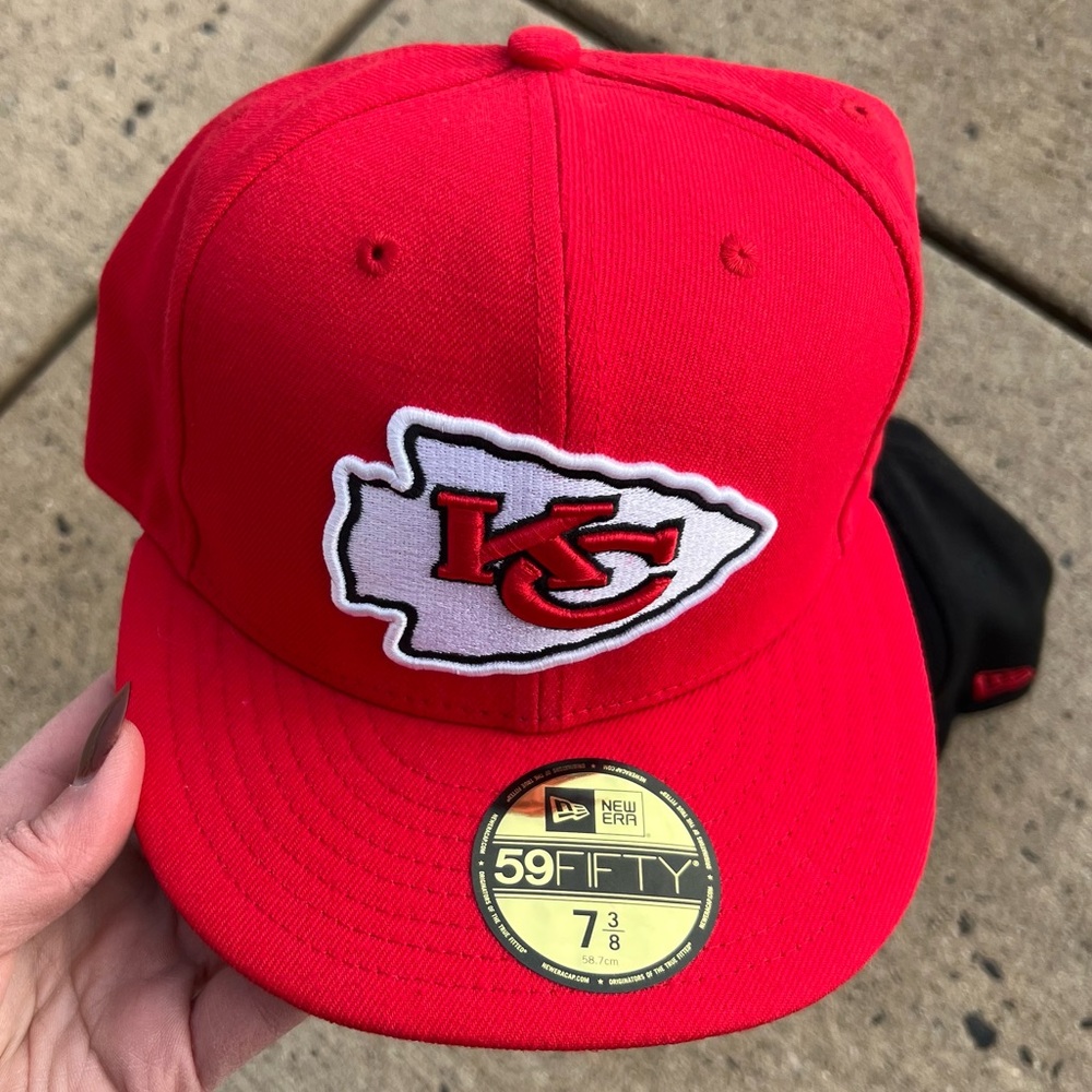New Era 59Fifty Red Kansas City Chiefs Logo Fitted Hat Size 7 3/8